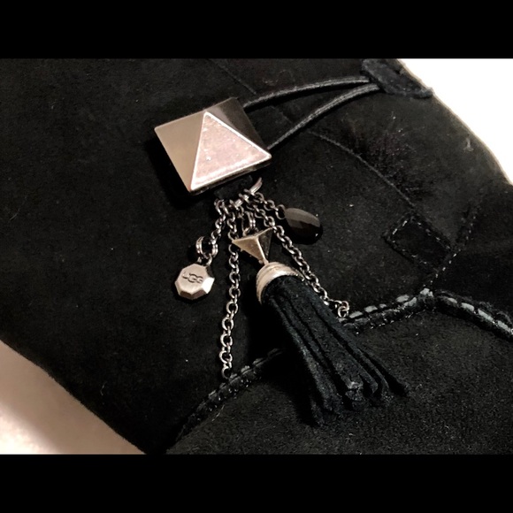 Sz 6 Ugg Lilou Charms Tassel Short Boots - Picture 2 of 8